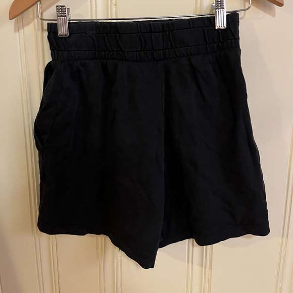 Zara shorts - Picture 2 of 3